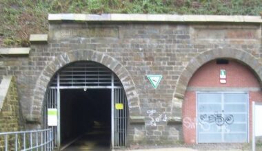 Tunnel Schee zu Halloween zu