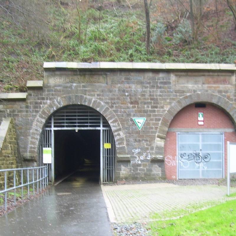 Tunnel Schee zu Halloween zu
