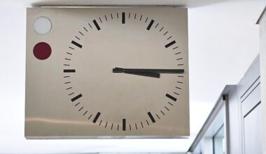 Uhren auf Normalzeit umgestellt | Presse Augsburg