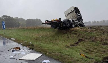 Unfall auf A4: Zwei Lkw kollidieren bei Gotha - Autobahn Richtung Dresden gesperrt