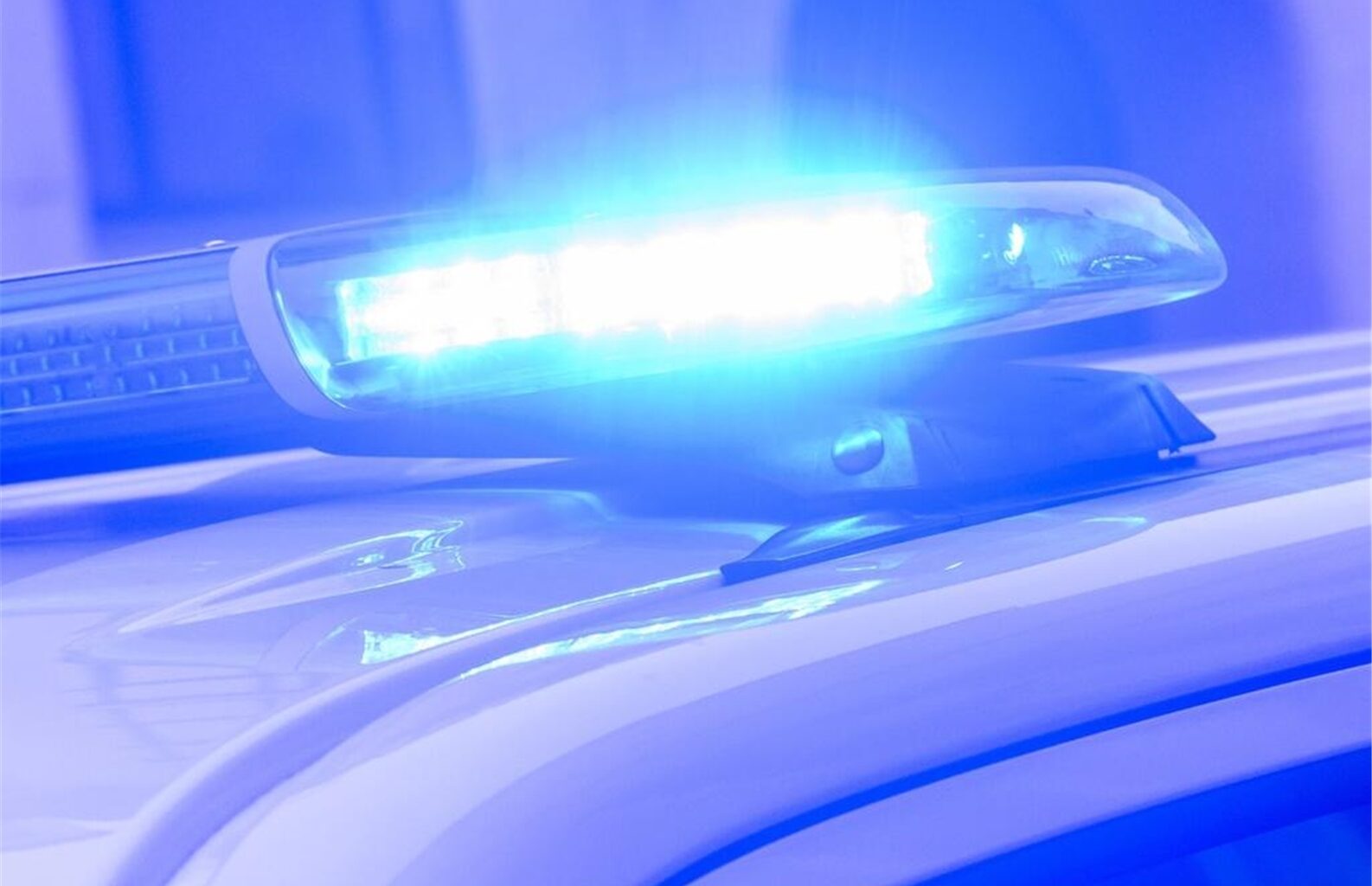 76-Jährige will im Bremer Hauptbahnhof einer Frau den Koffer rauben