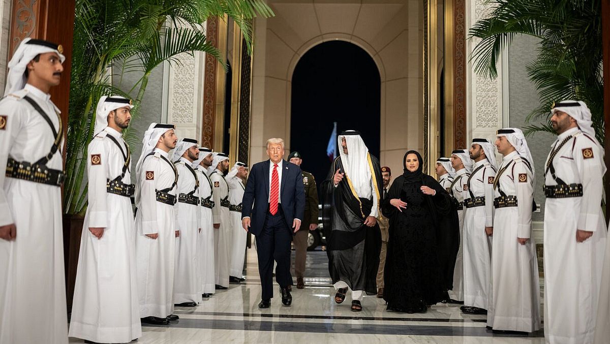 Donald Trump zu Besuch beim Emir von Katar Scheich Tamim bin Hamad Al Thani und dessen Frau Scheicha Jawaher