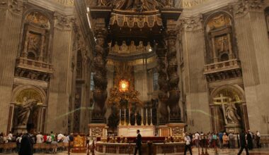 Vatikan: Papst Leo schockiert – Mann lässt im Petersdom die Hosen herunter und uriniert in Altar