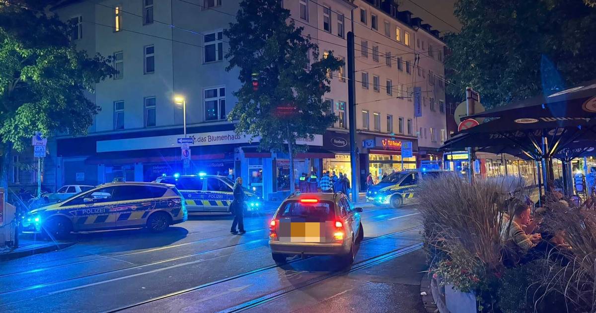 Aggressive Fahrgäste lösen in Düsseldorf einen Einsatz der Polizei aus