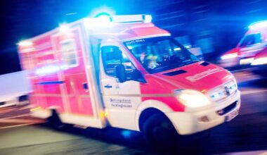Bochum: Brand in Wohnhaus - neun Menschen medizinisch versorgt