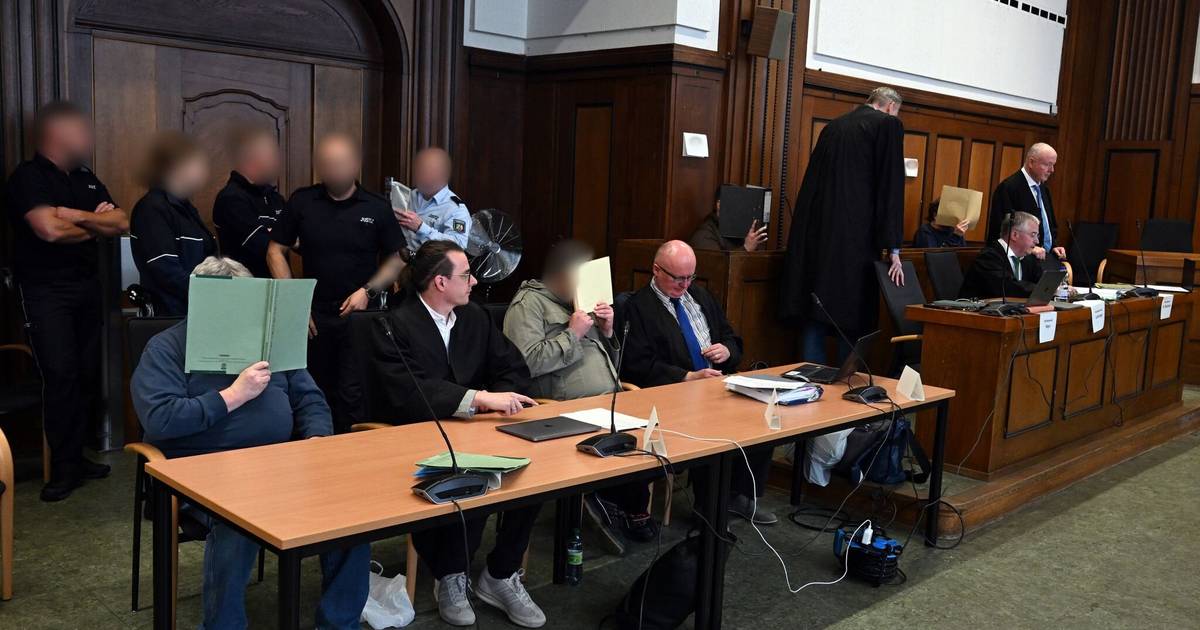 Prozess gegen fünf Angeklagte am Landgericht Mönchengladbach