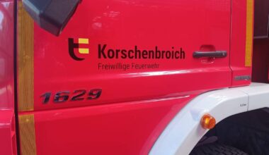 Freiwillige Feuerwehr bei Brand in Fachwerkhaus im Einsatz (3. Oktober 2025)