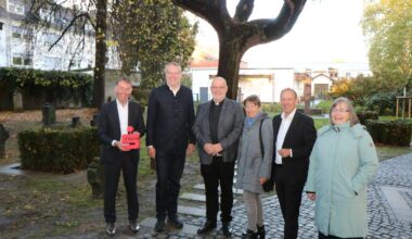 Friedhof hinter der Remigiuskirche in Viersen umgebaut