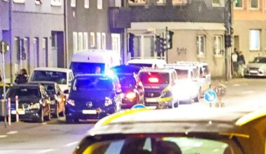 Angriffe mit Samuraischwert und Fleischermesser in Wuppertal: Angeklagter schweigt