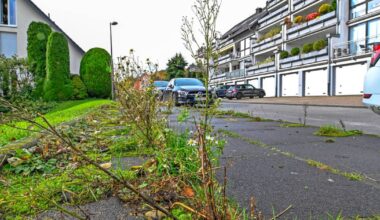 Ein Gehweg, der in Wuppertal für Ärger sorgt