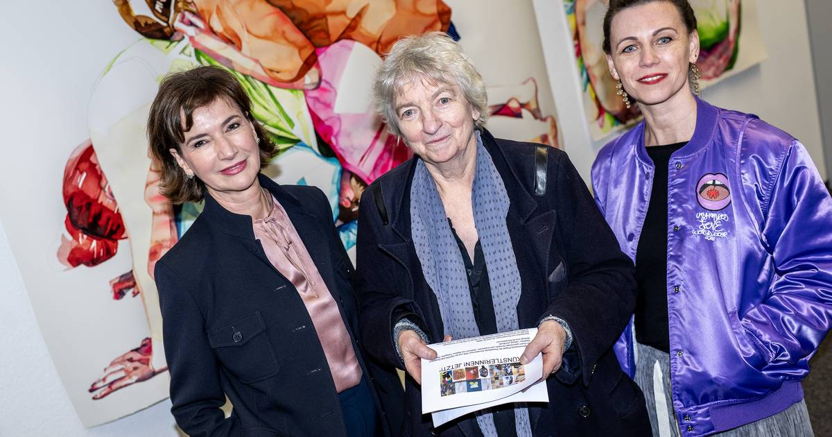 Ausstellung "Künstlerinnen! Jetzt!" an der Hansaallee in Düsseldorf