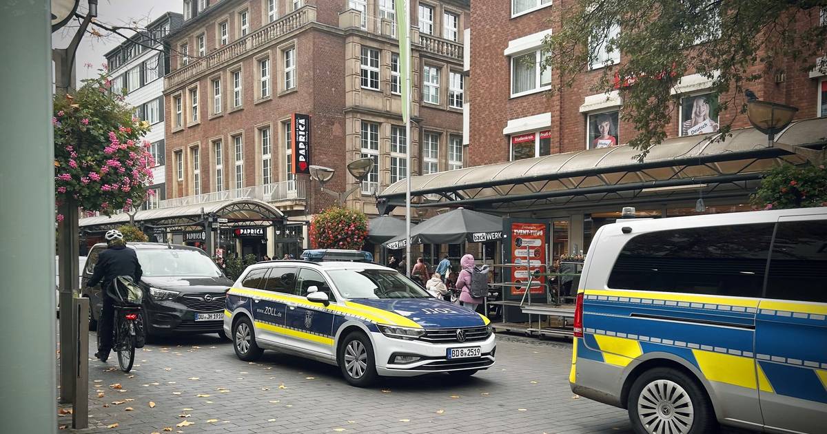 Zoll prüft mehrere Betriebe in der Fußgängerzone