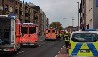 Einsatz und Sperrung auf Korschenbroicher Straße