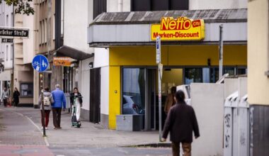 Jugendbande soll hinter neun Raubüberfällen mit Messern stecken