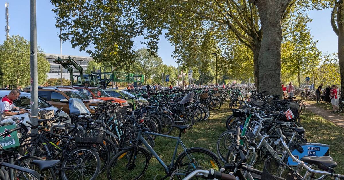 Düsseldorf: Diebstahl bei Fortuna-Heimspiel - Polizei schnappt mehrfachen Fahrrad-Dieb