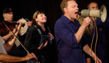 Musical "Baha und die wilden 70er" feiert im Comedia-Theater in Köln Premiere