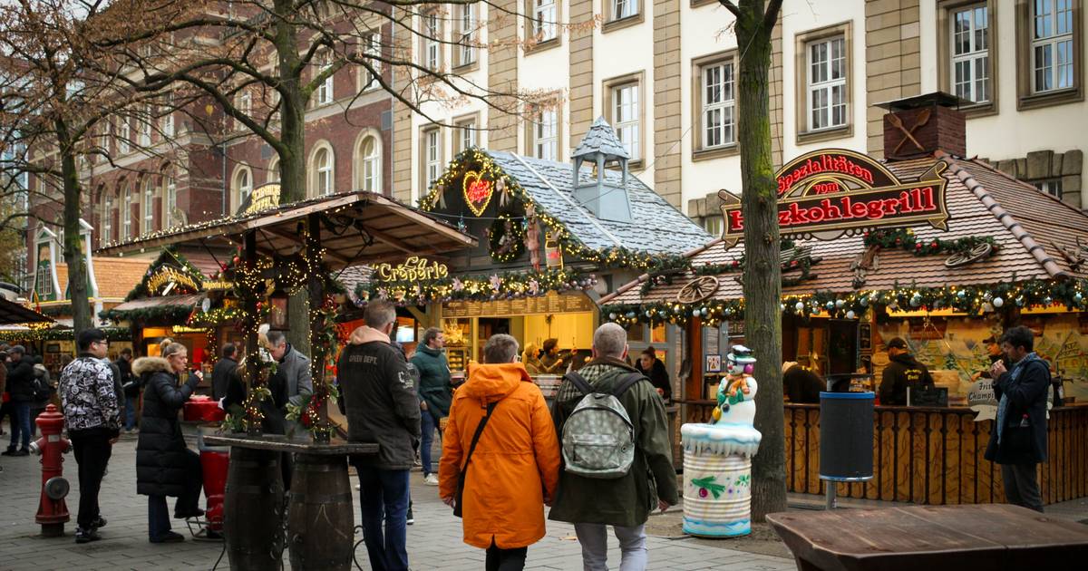 Weihnachtsmarkt mit Eisstockschießen bis zum 30. Dezember