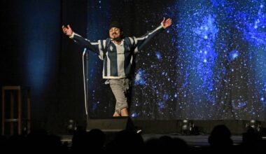 Ein Abend mit Comedy und Tiefgang im NEW Kunstwerk