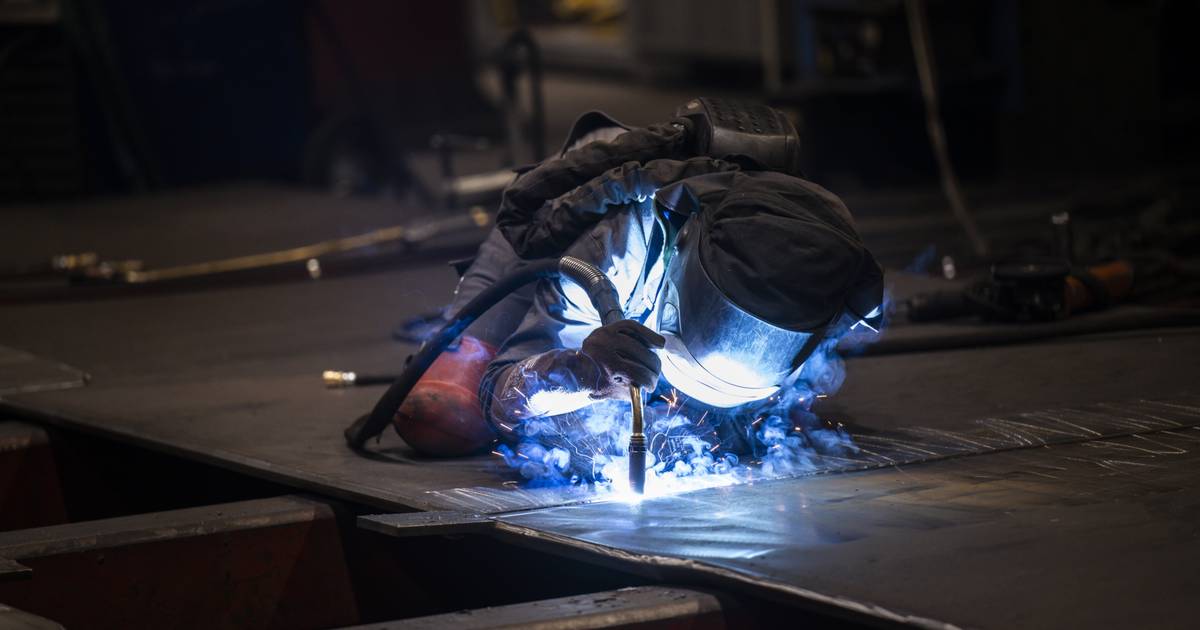 Wie in Düsseldorf-Benrath 650-Tonnen-Kräne für die ganze Welt entstehen