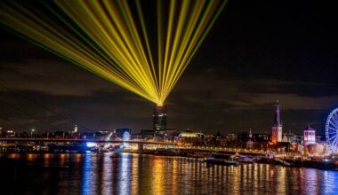 Lasershow am Freitag und Samstag über Düsseldorf