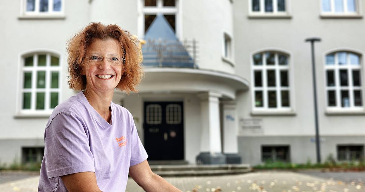 Inga Bruns gibt Lachyoga für die VHS