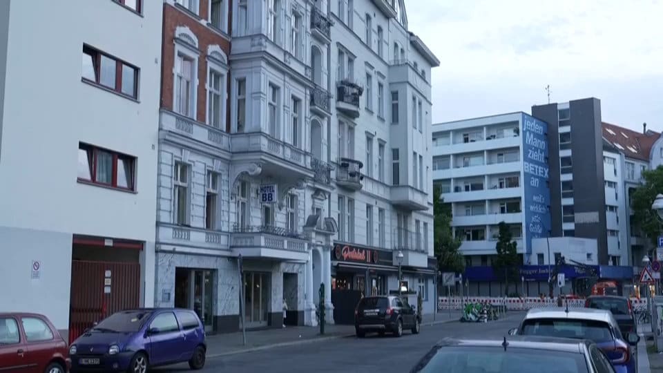 Berlin Sozialbetrug: Bei der Kontrolle treffen die Jobcenter-Mitarbeiter nur zwei der gemeldeten 70 Personen an