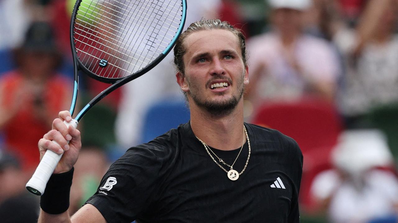 Masters in Shanghai: Zverev gewinnt Auftakt trotz Schrecksekunde