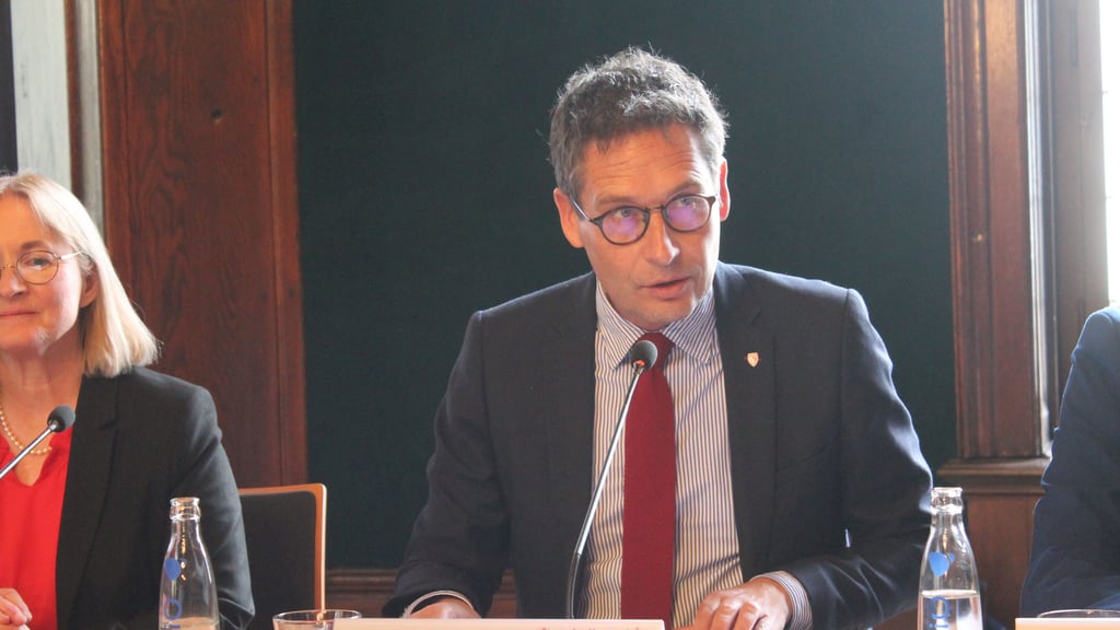 Streit um fehlende Akten bei OB Vogt