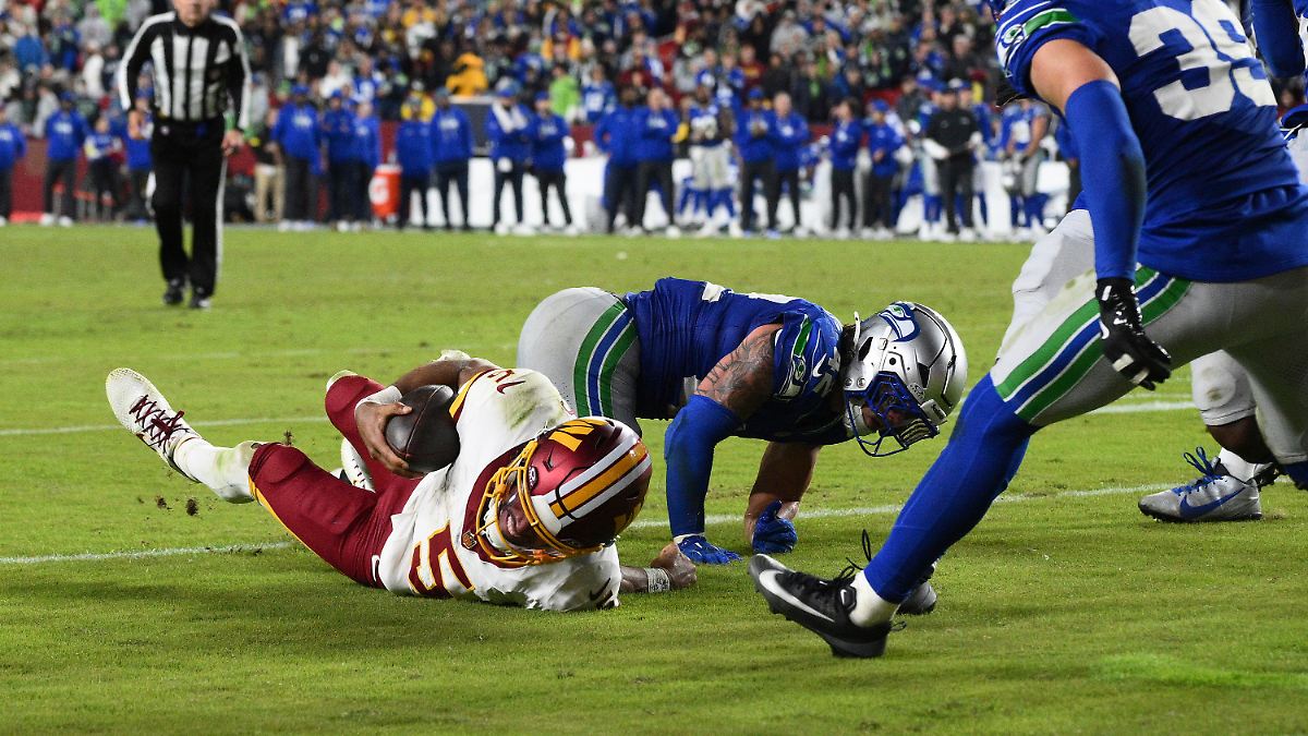 Schreckliche NFL-Szene hat offenbar fürchterliche Folgen für Commanders-Quarterback Jayden Daniels