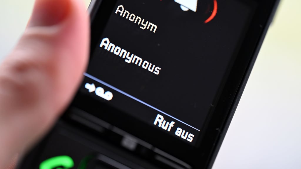 Betrügerische Anrufer ergaunern Tausende Euro