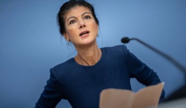 Koalitionskrise - BSW-Krise in Brandenburg – Wagenknecht setzt auf Gespräche - Politik
