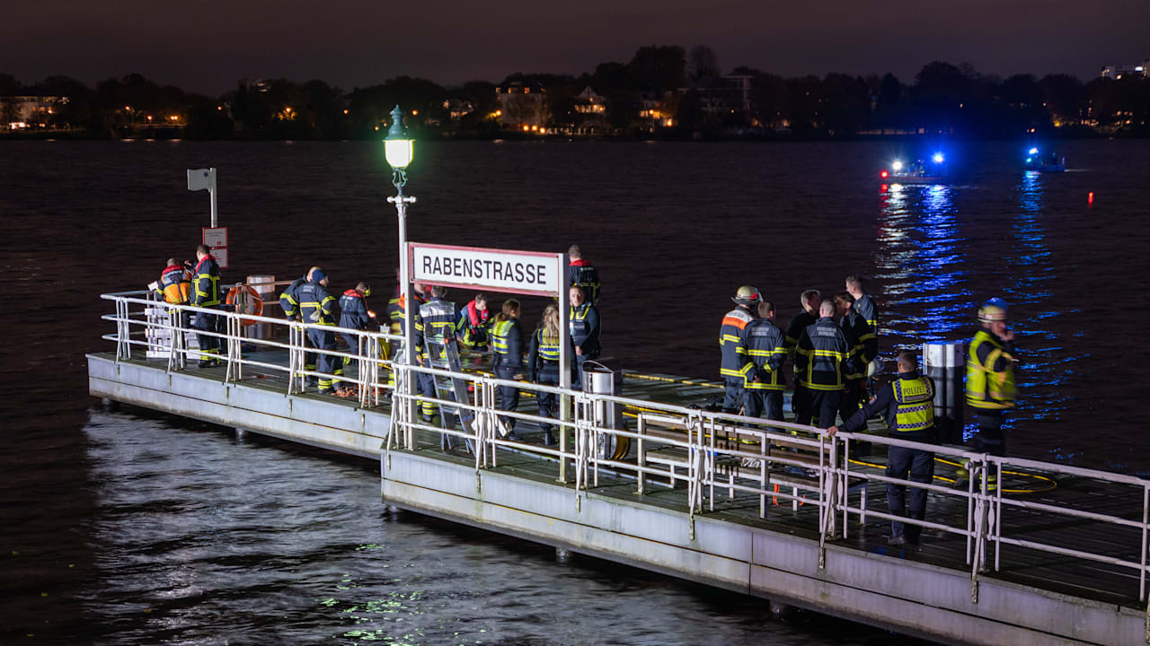 Großeinsatz in Hamburg: Mann in Alster vermisst, Polizei findet Jacke | Regional