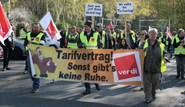 Machtkampf am umsatzstärksten Tag: Beschäftigte von Amazon revoltieren