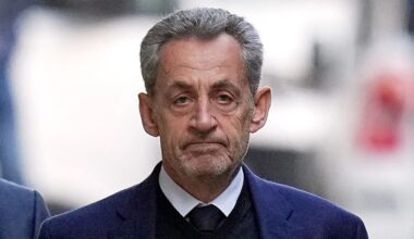 Frankreichs Ex-Präsident Nicolas Sarkozy veröffentlicht Memoiren über seine 20 Tage hinter Gittern