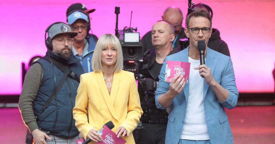 ARD-Programmänderung: Nächste Schlagershow mit Star-Moderatorin fliegt raus - TV Spielfilm