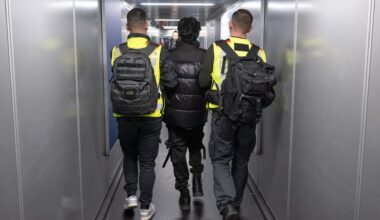 Karlsruhe-Urteil: Polizei fordert Abschiebeoffensive | Politik