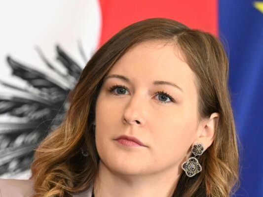 EU bereitet Gipfel zu russischen Vermögen und Budget vor