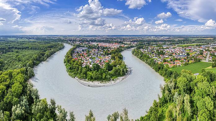 Eine Flussschleife inmitten üppiger Natur - eines der vielen Ziele, die man bald mit der Streifenkarte des MVV ansteuern kann.