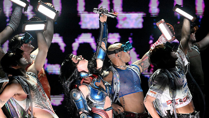 Katy Perry hat für ihr Konzert in der Olympiahalle ganz viele Bildschirme mitgebracht.