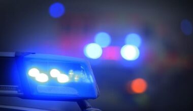 Zu schnell auf nasser Fahrbahn – 110.000 Euro Schaden auf A8