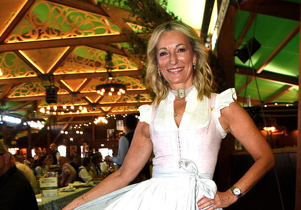Monika Gruber ist große Dirndl-Befürworterin.