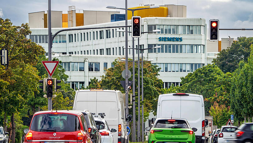 Parkplätze, Busspur, Bäume: Eine neue Achse für Neuperlach