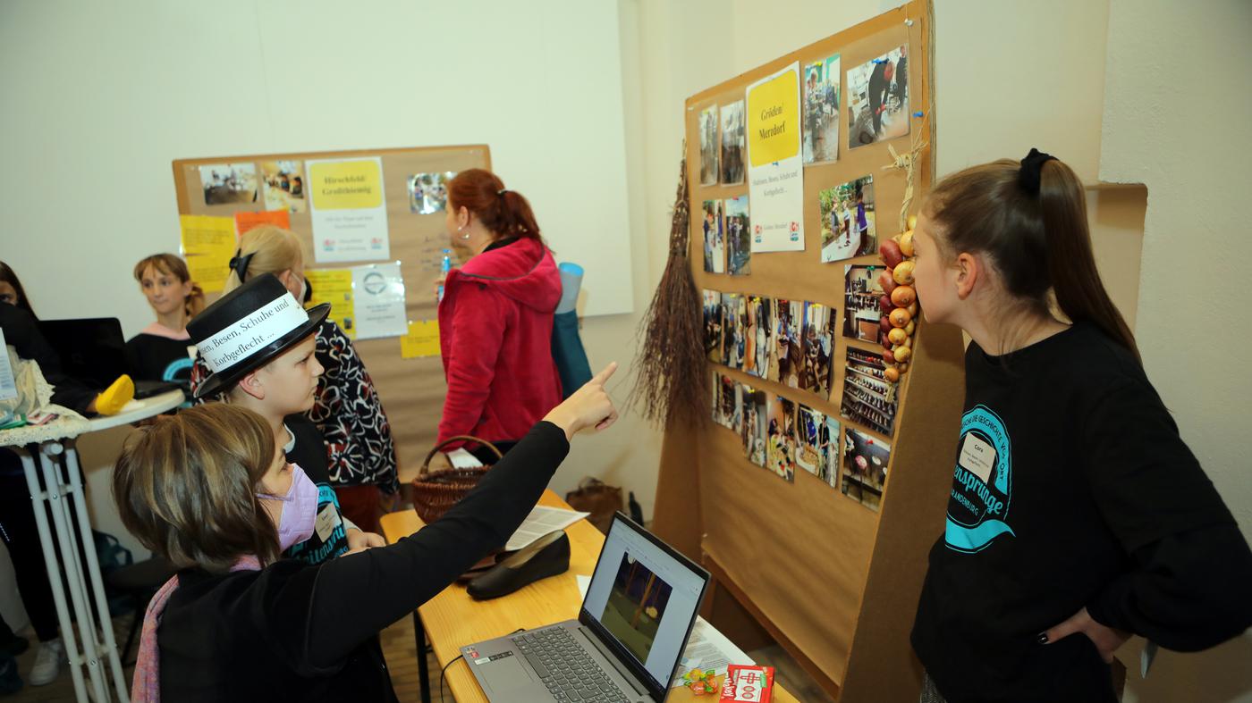 Zwischen Spurensuche und Erinnerungen: Jugendgeschichtsmesse im Brandenburg-Museum