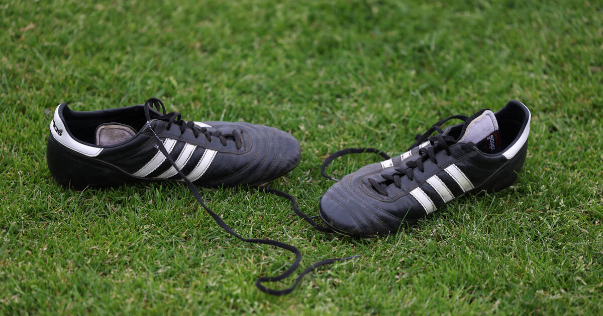 Mannheim: Fußballer entdecken Nägel im Strafraum von Fußballplatz - Polizeiberichte aus Rhein-Neckar-Odenwald