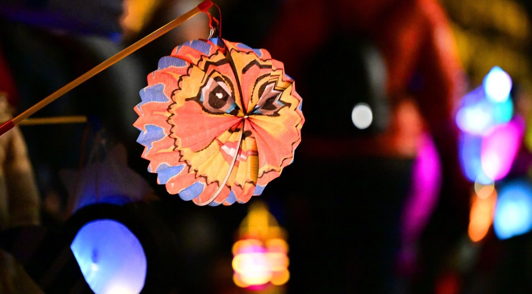 Martinsfeiern und Laternenumzüge bereits ab heute