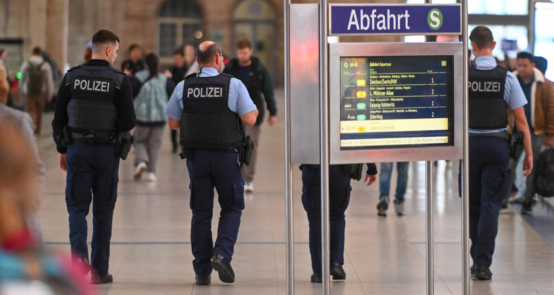 Polizei greift in Leipzig jetzt durch