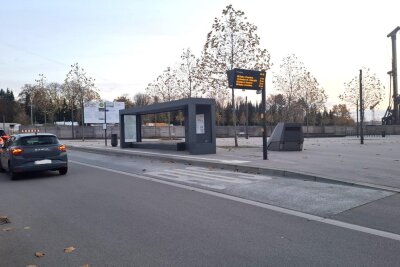 Achtung: Superblitzer steht wieder an dieser tückischen Stelle in Chemnitz - Im Chemnitzer Stadtteil Bernsdorf steht in der 20er Zone wieder der Superblitzer.