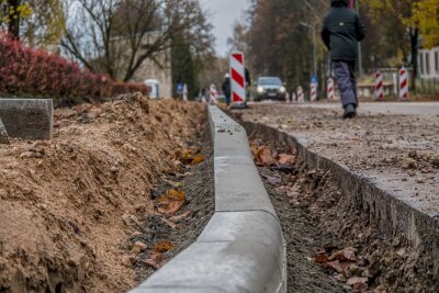 Staugefahr in Chemnitz: Neue Baustellen bremsen ab Montag die Autobahnzubringer aus - Neue Baumaßnahmen bremsen ab Montag den Chemnitzer Verkehr aus.