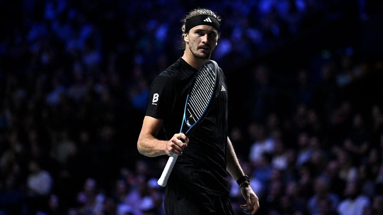 ATP-Masters: Matchbälle abgewehrt - Zverev ringt Medwedew nieder