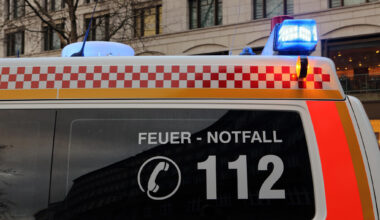 Drei Personen bei Auseinandersetzung vor Lokal in Leipzig verletzt